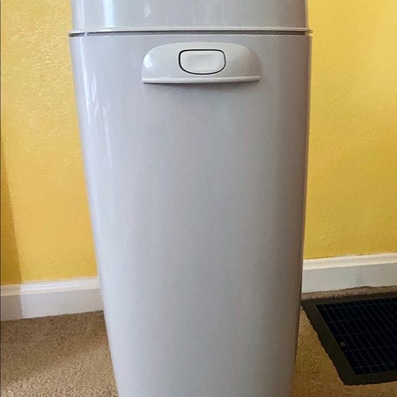 Genie, bottle warmer, cute pacifier holder - Picture 4 of 6